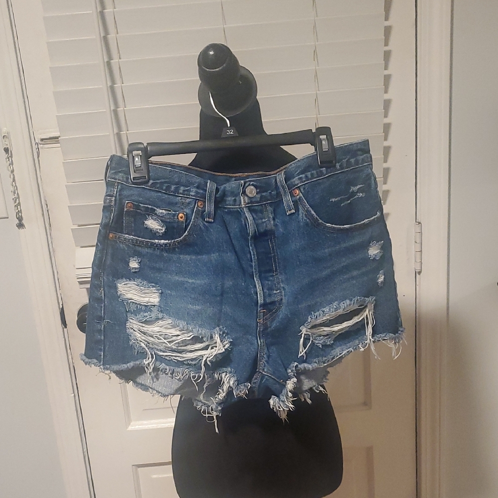 Levi's Distressed Denim Women Shorts
